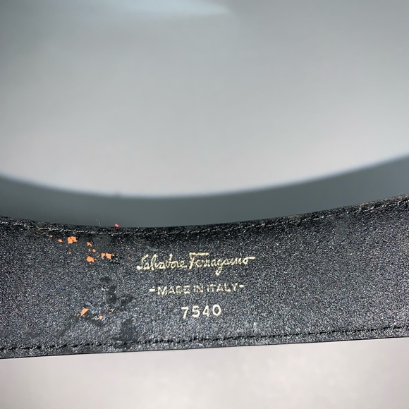 SALVATORE FERRAGAMO size MED black/gold BELT - Picture 2 of 7
